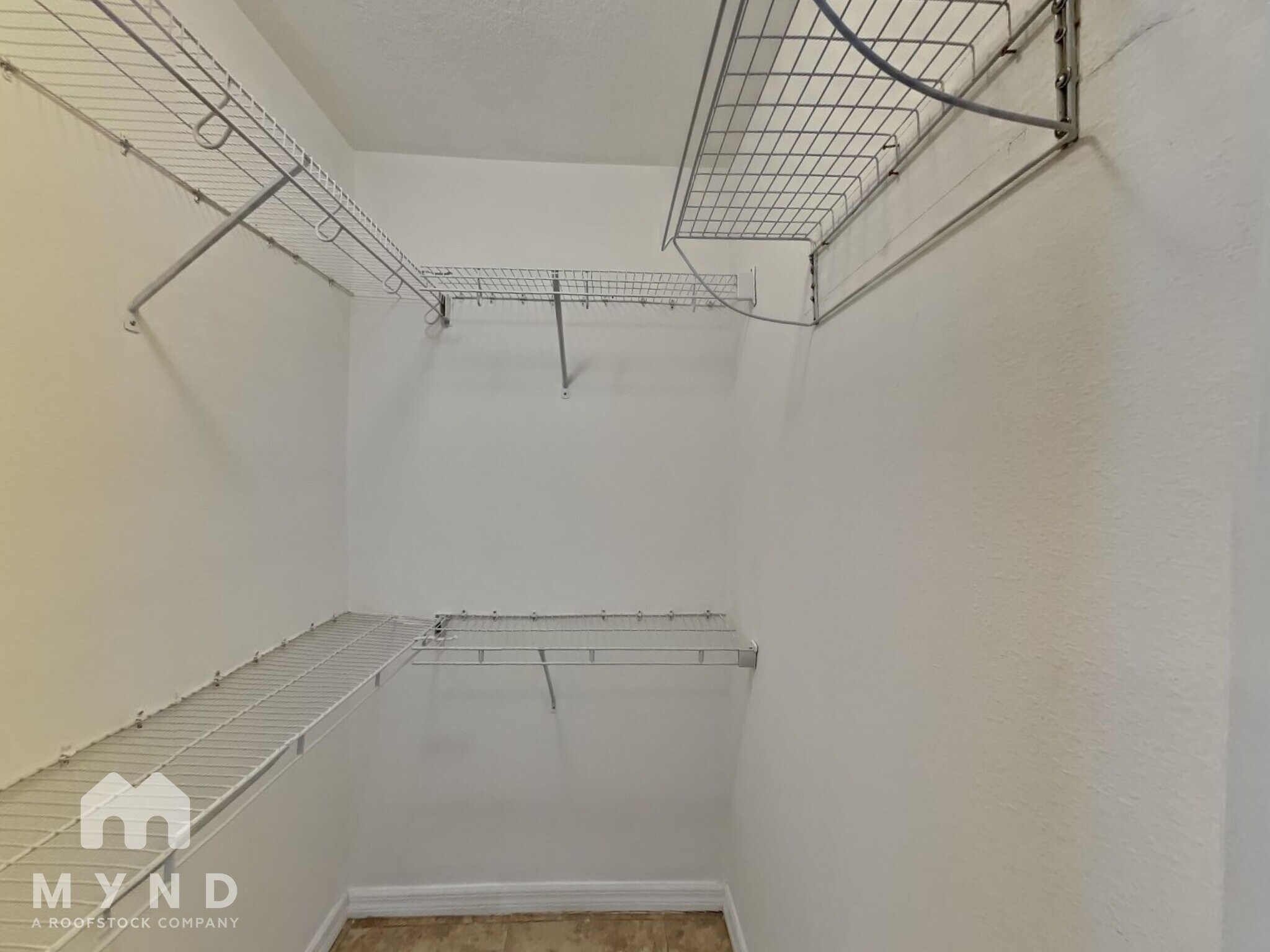 Building Photo - 3217 Spooner Dr