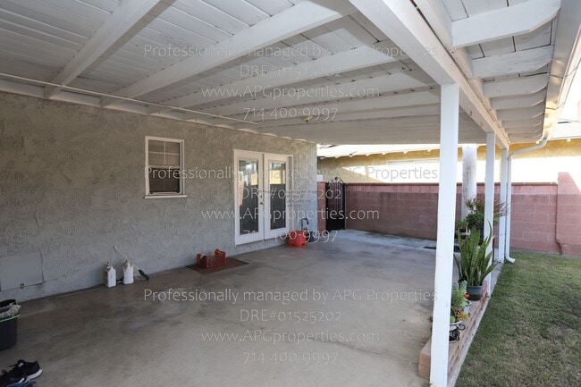 Building Photo - 7164 Santa Teresa Cir