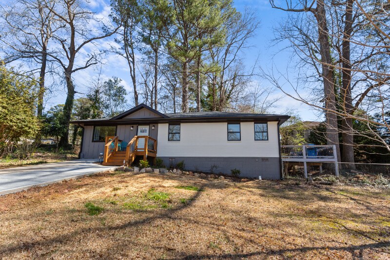 Building Photo - 3177 Beech Dr