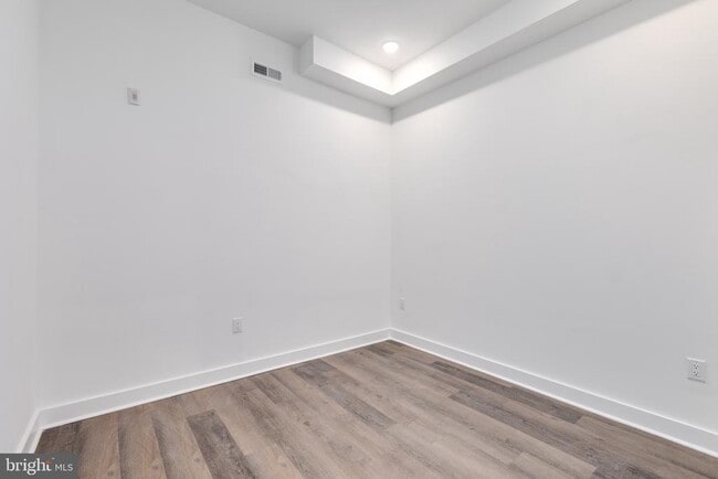 Building Photo - 927 N 42nd St