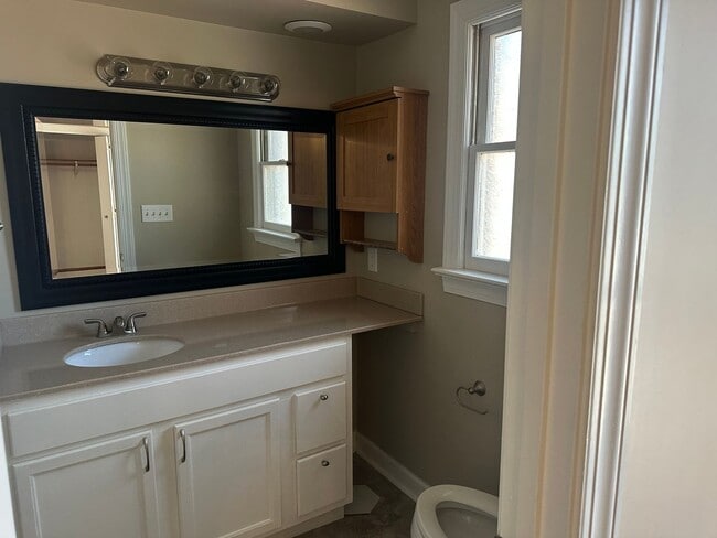 Building Photo - 2BR, 2BA Condo in Durham Woodcroft Community