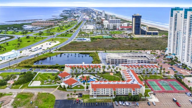 Building Photo - 200 Padre Blvd