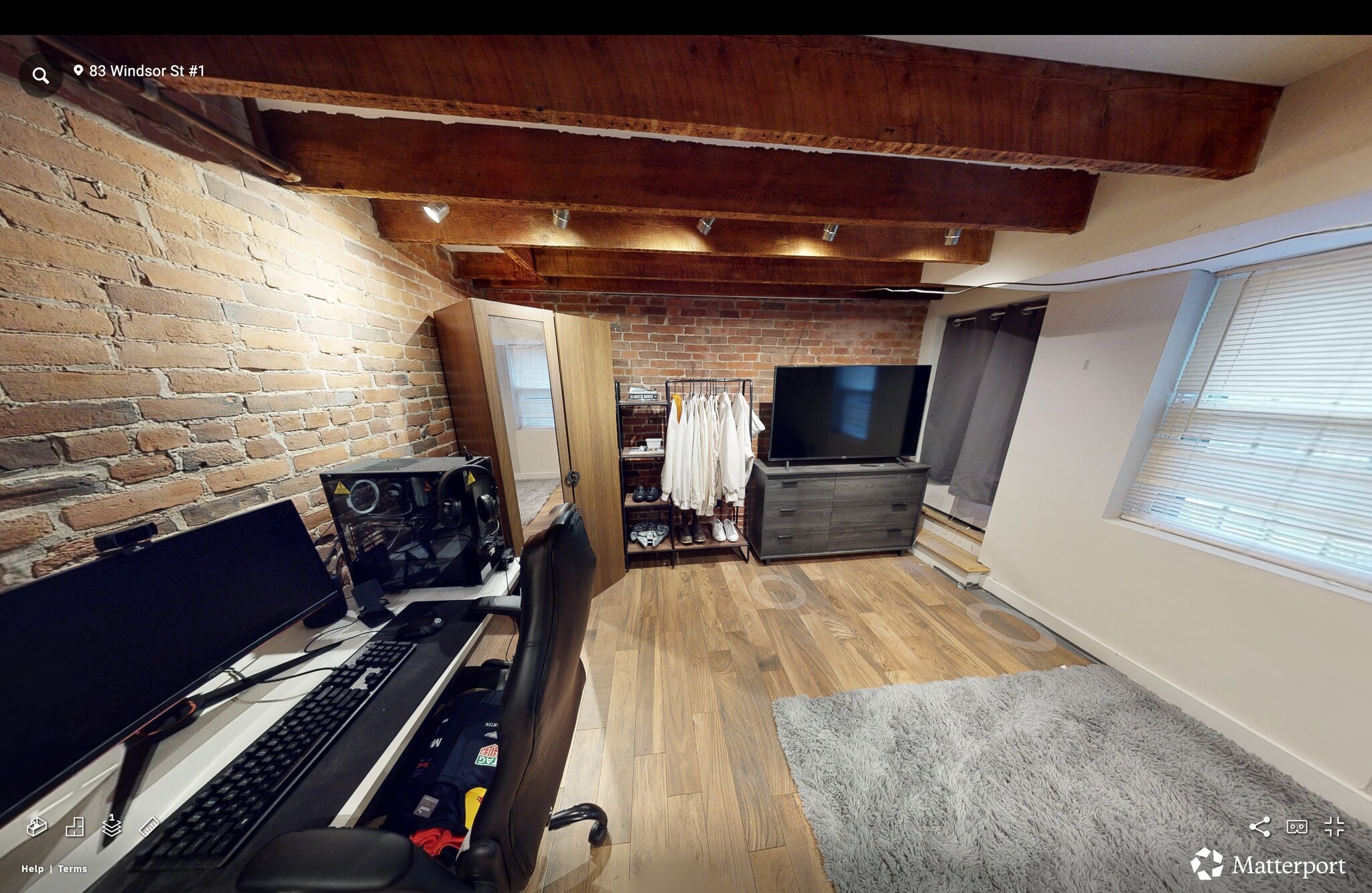 Building Photo - 83 Windsor St