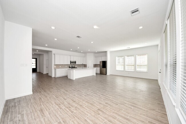 Building Photo - 17770 Misty Brk Ln