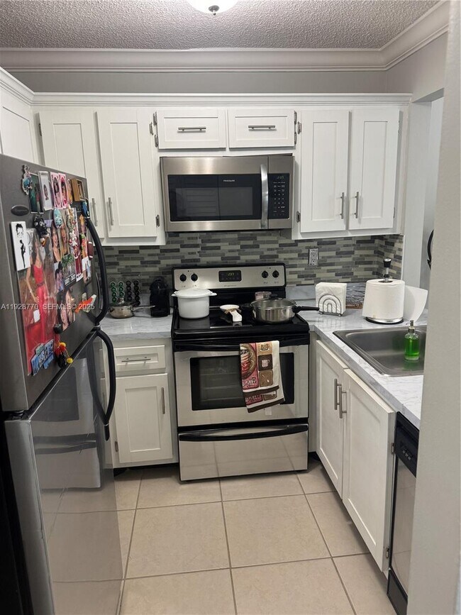 Building Photo - 14829 SW 80th St