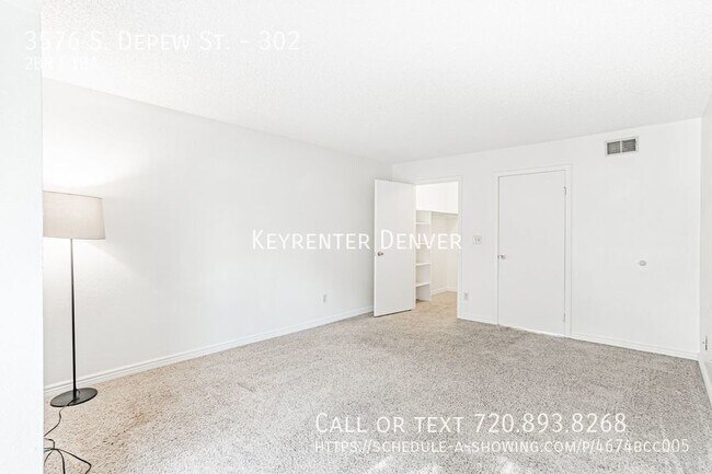 Building Photo - Spacious 2-Bedroom Condo with Loft, Firepl...