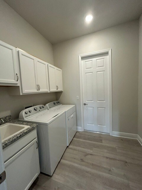 Building Photo - 1559 N Killebrew Point