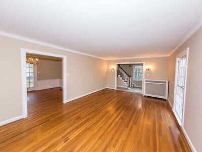 Building Photo - 18124 Lomond Blvd