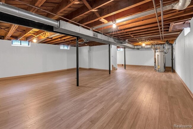 Building Photo - 3945 Harding St