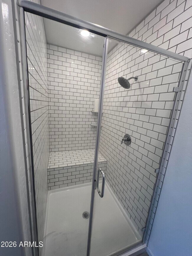 Building Photo - 19 N 197th Dr