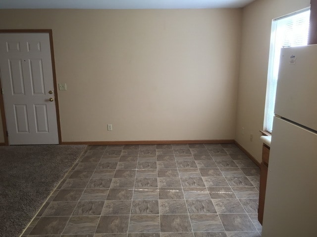 Building Photo - Pre-Leasing for 26/27 School Year