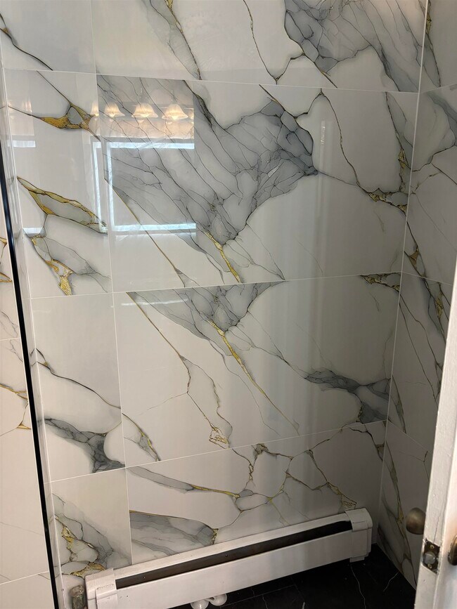 Building Photo - 109 Centre Ave