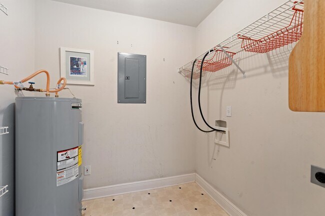 Building Photo - 2961 Viking Way
