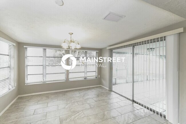 Building Photo - 3 Bedroom Pet-Friendly Home in Venice, FL ...