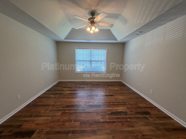 Building Photo - 105 Platte St