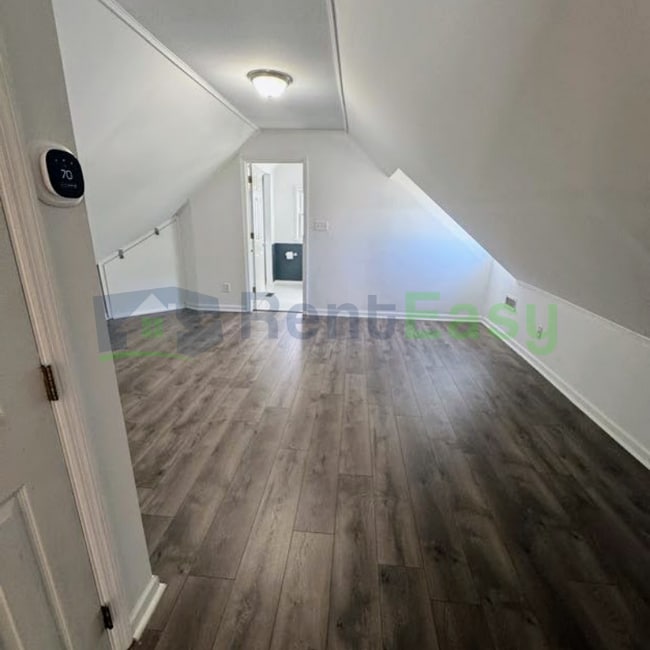 Building Photo - 6010 Upper Brandon Pl