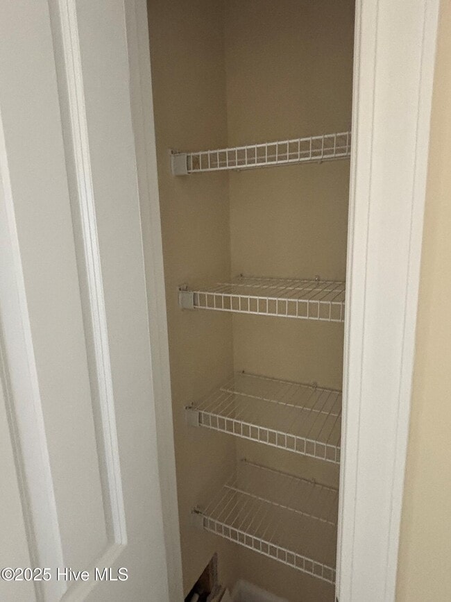 Building Photo - 2321 Sadler Dr
