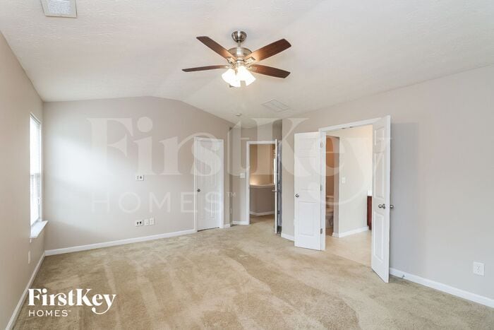 Building Photo - 242 Silver Arrow Cir