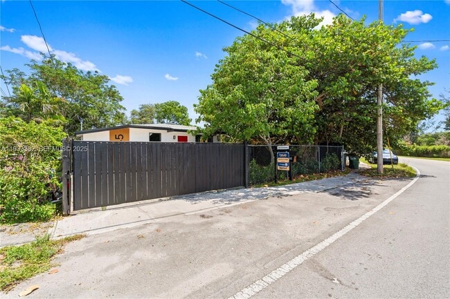 Building Photo - 1745 NW 151st St