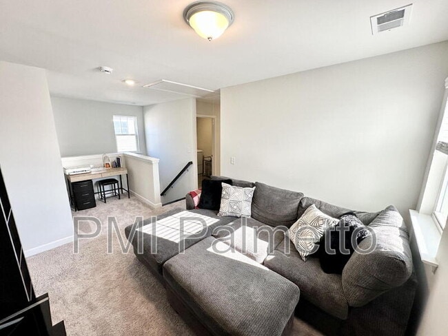 Building Photo - 1059 Ashcroft Cir