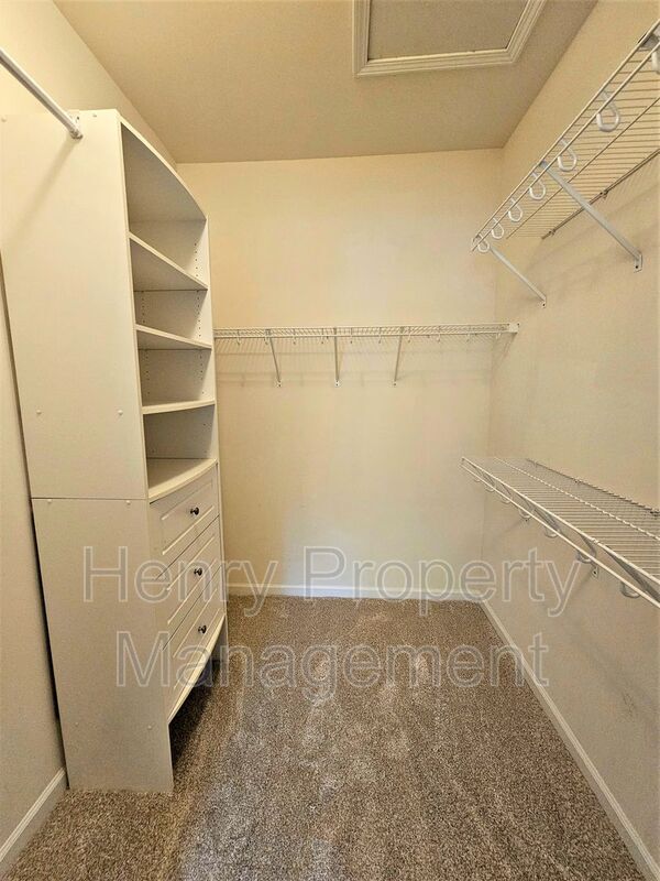 Building Photo - 3321 Kudrow Ln