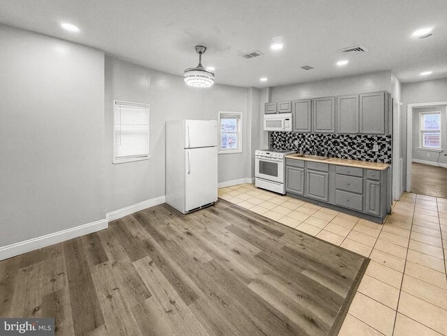 Building Photo - 5341 Market St