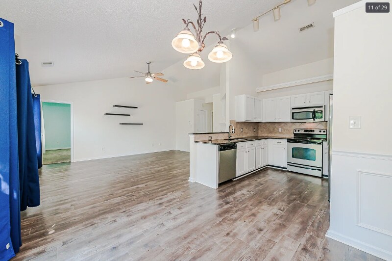 Building Photo - 12819 Slade Castle Ct