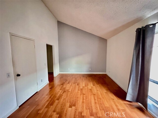 Building Photo - 225 N Rose St