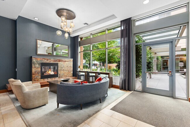 Building Photo - Bright Corner 1Bed/1Bath Condo in the Heart of Downtown Seattle!