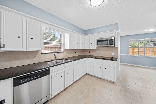 Building Photo - 5314 Lodge Creek Dr