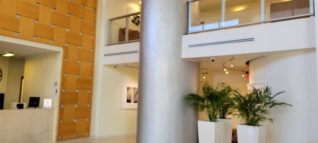 Building Photo - 2080 S Ocean Dr