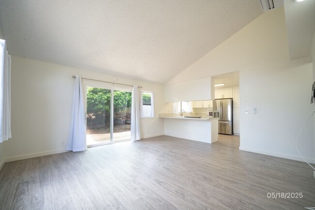Building Photo - 3 BD/2 BA Home in Mililani with Garage (Av...