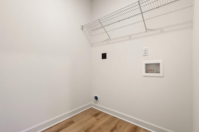 Building Photo - 6559 Beckett Ln