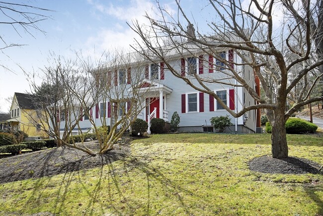 Primary Photo - 20 Blossom St