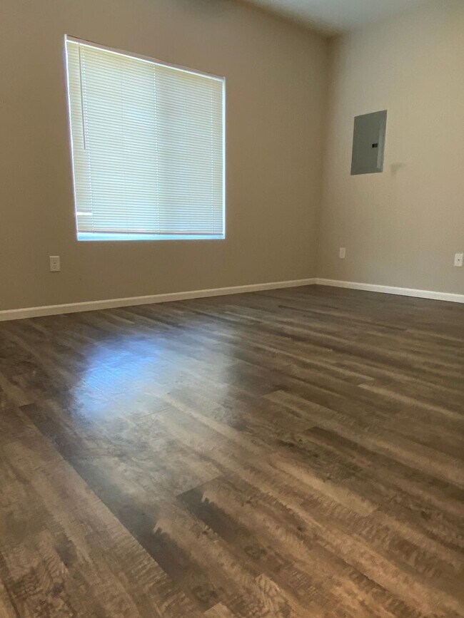 Building Photo - Beautiful Duplex in Maize - Maize School D...