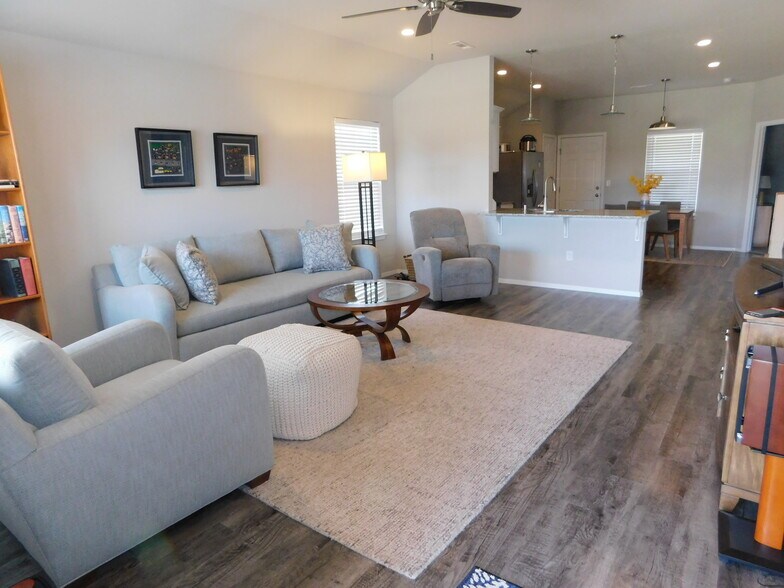 Open living/kitchen/dining great for entertaining - 4656 W Fairbanks Way