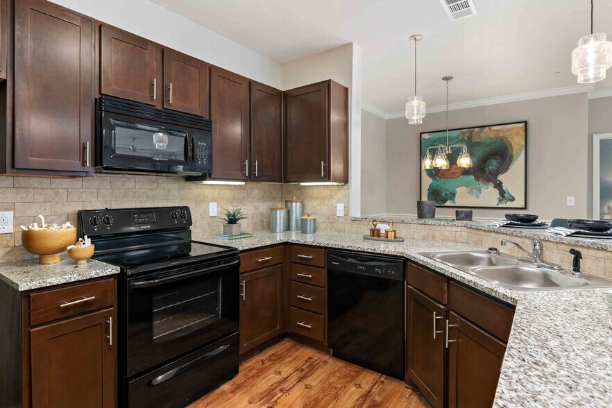 Lakeside Village Apartments 6600 Kitten Lake Dr Midland GA 31820 Apartment Finder