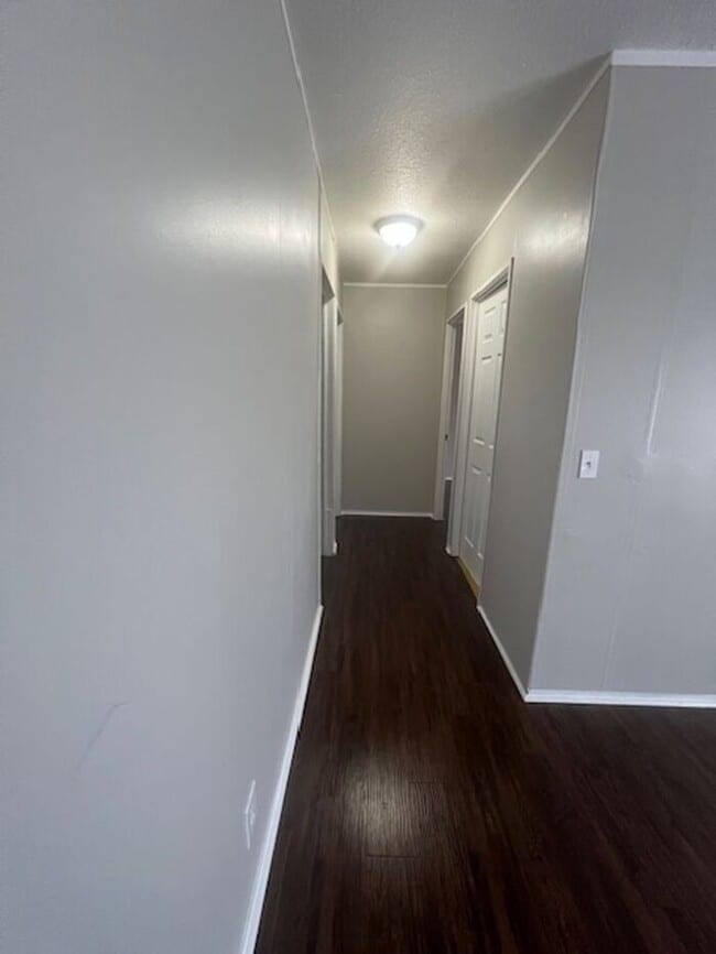 Building Photo - Taylors home ready for move in!