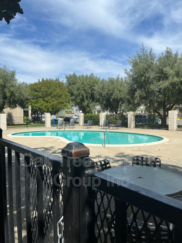 Building Photo - 1826 Cordoba St