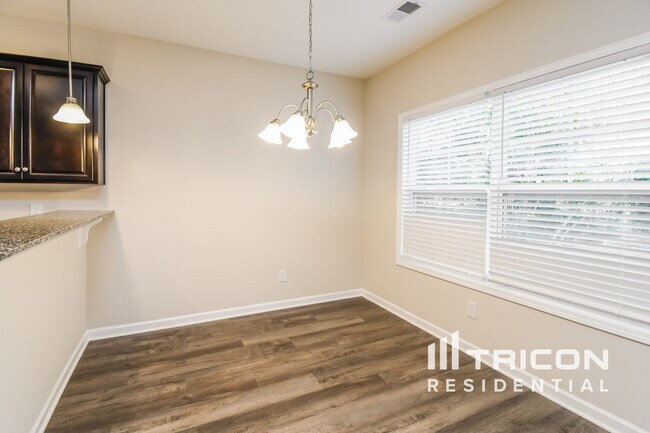 Building Photo - 937 Dawsons Park Wy