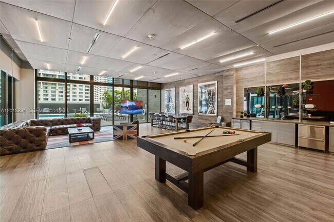 Building Photo - 1080 Brickell Ave