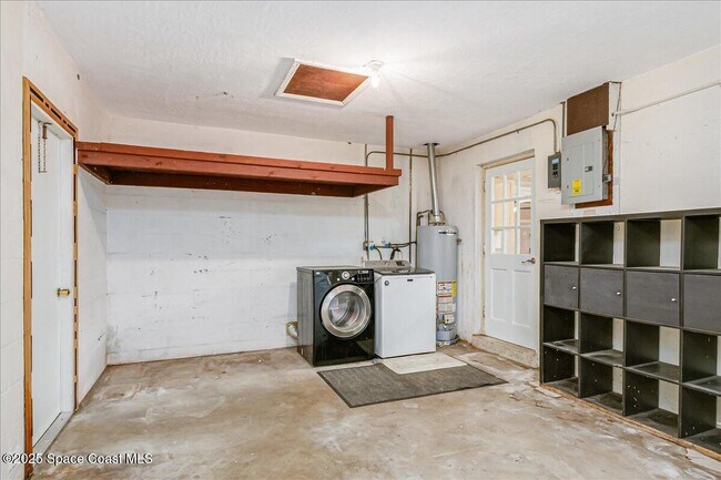 Building Photo - 309 Gemini Dr