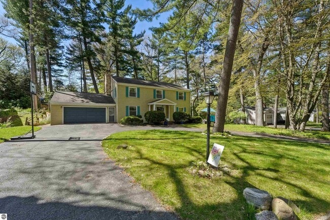 Building Photo - 1310 Peninsula Ct