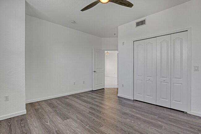 Building Photo - 11026 Legacy Dr