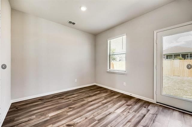 Building Photo - 905 Calhoun Dr