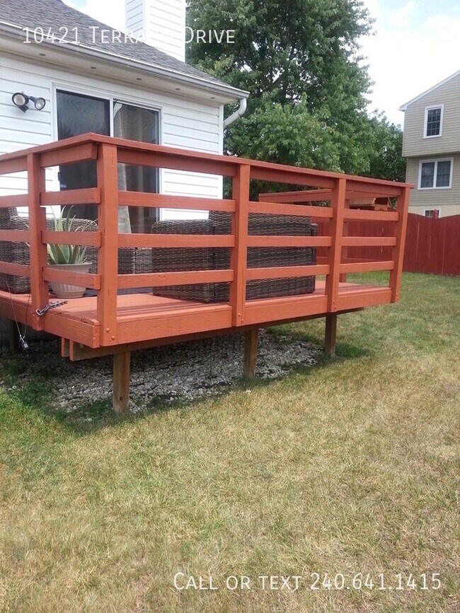 Building Photo - 10421 Terraco Dr