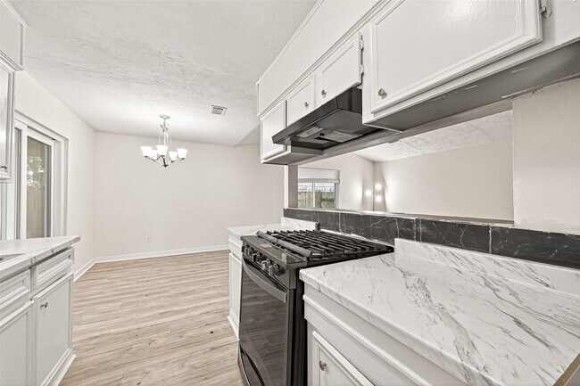 Building Photo - 4123 Cedar Gardens Dr