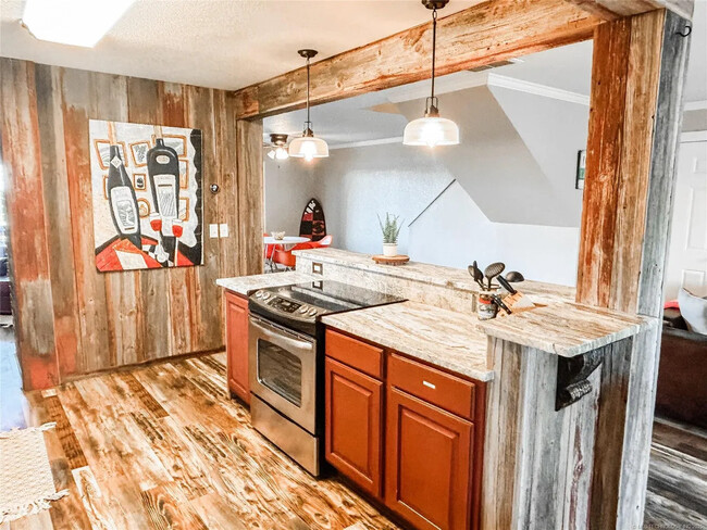 Building Photo - 578 Sequoyah Dr