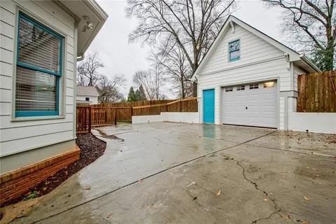 Building Photo - 1338 Mercer Ave