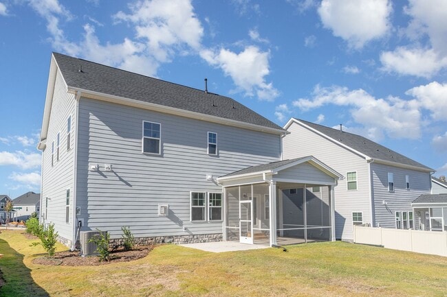 Building Photo - Newly Built 5 Bedroom Home in Knightdale!